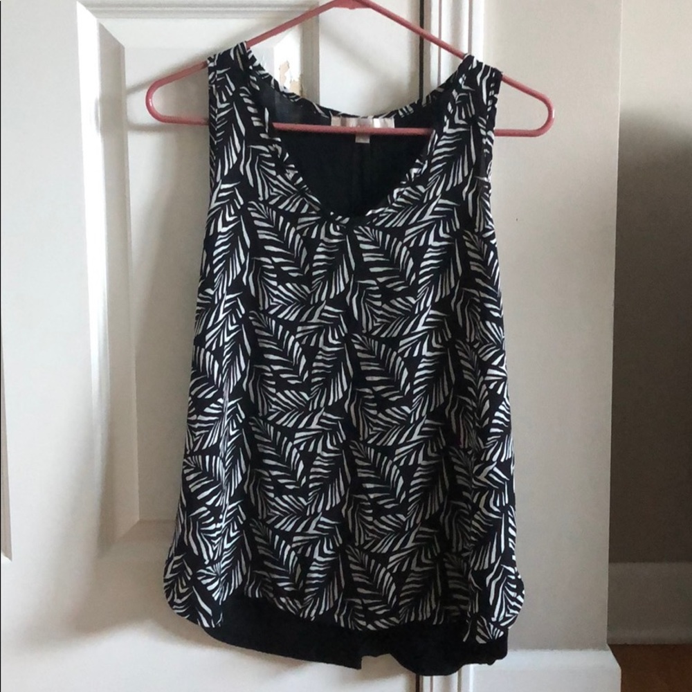 Cute Palm Leaf Vacation Top